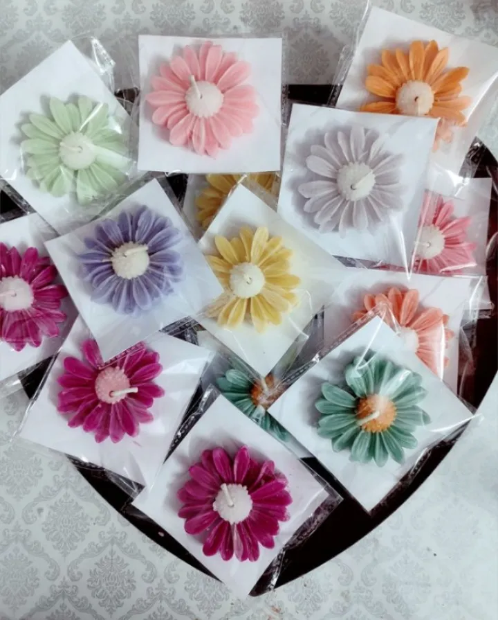 Dozen (12 pieces) of daisy flower scented handmade candles gift set