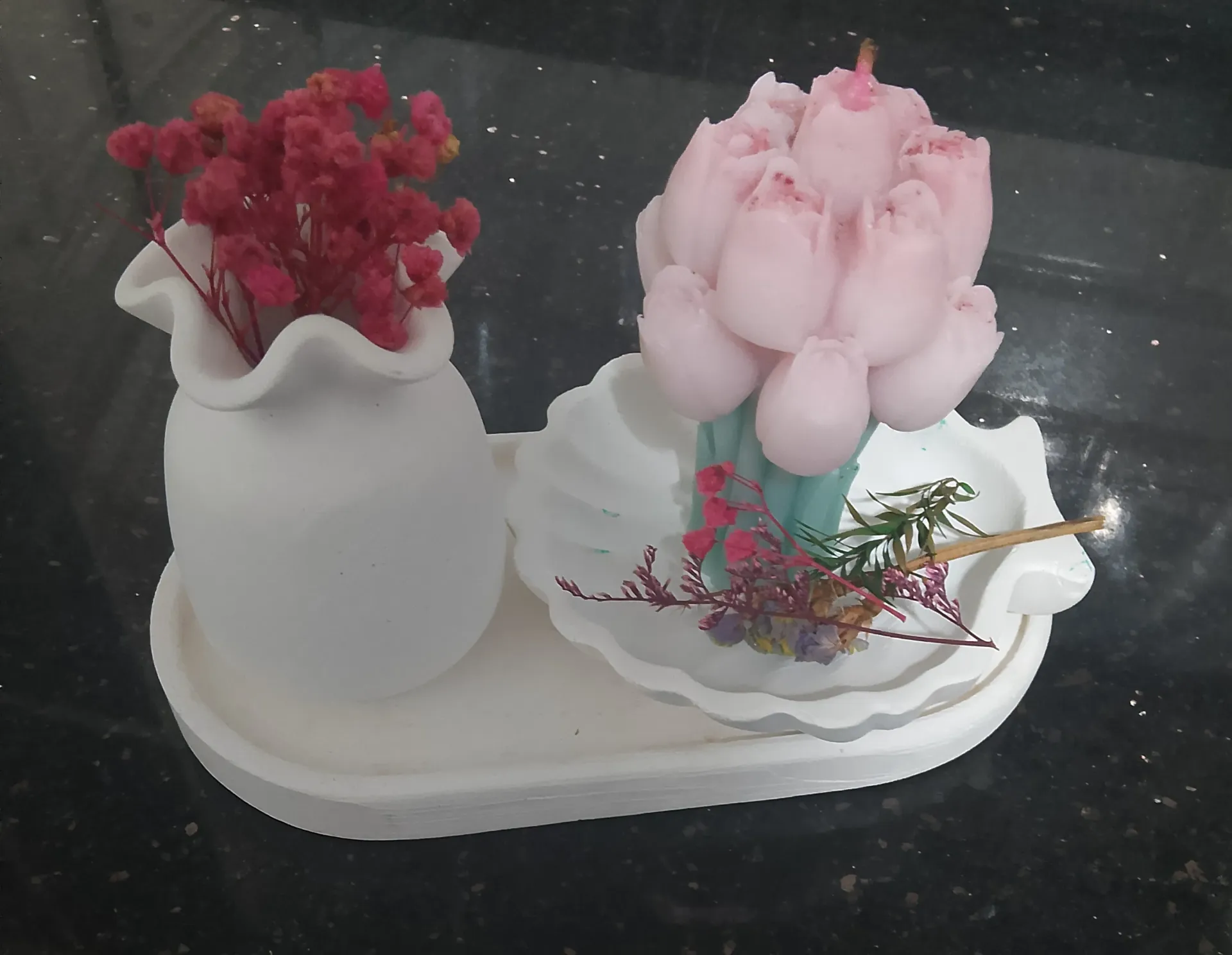 Home spa Gift set of vase, tray , shell and handmade tulip scented bouquet candle